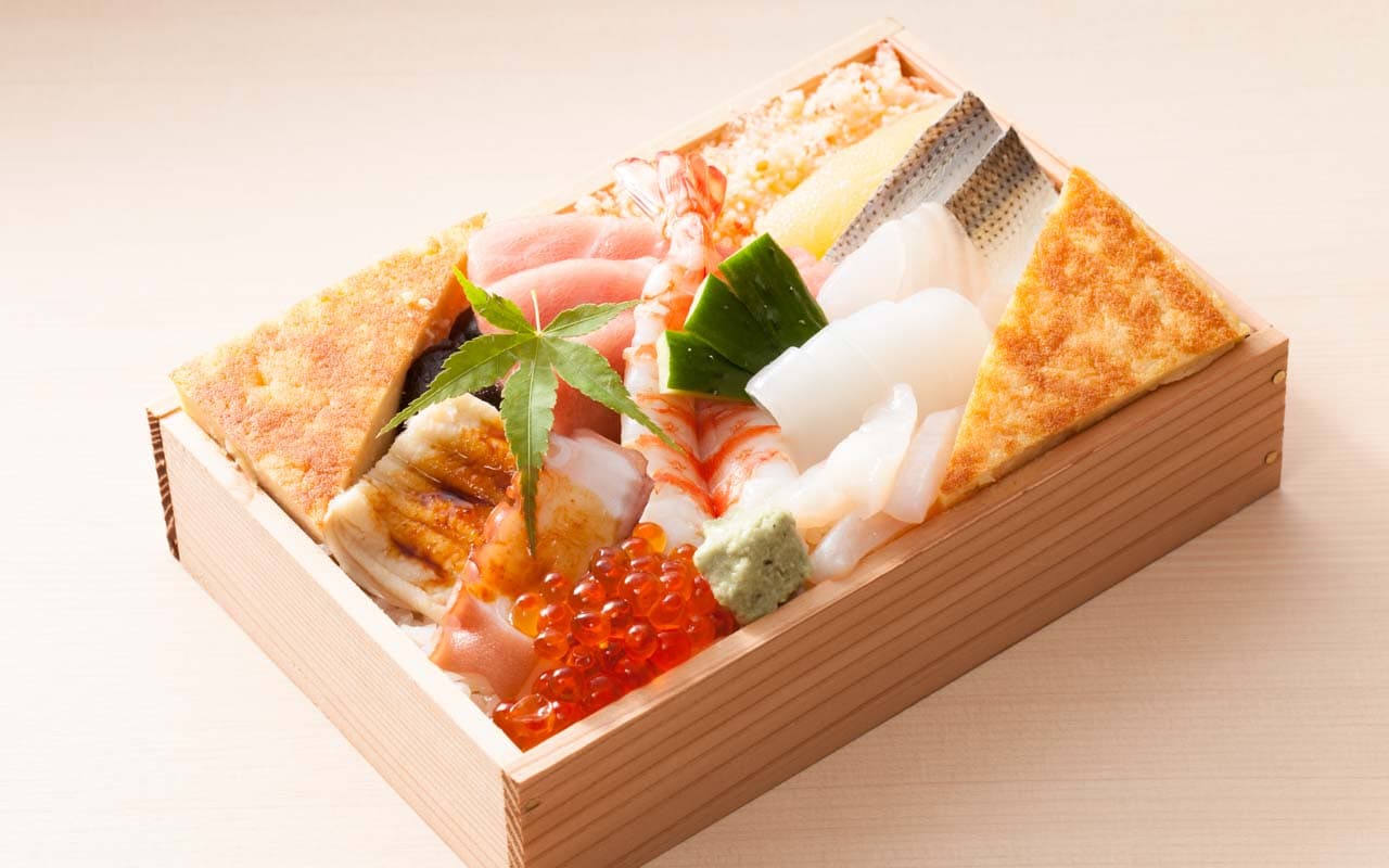 ちらし寿司 / Chirashi-Sushi Bento