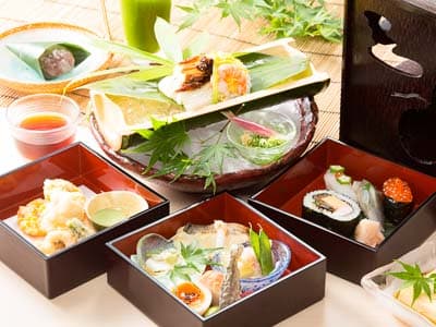 季節の味覚弁当 納涼三段弁当