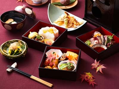 秋の三段弁当