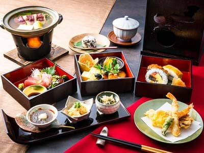 秋の三段弁当