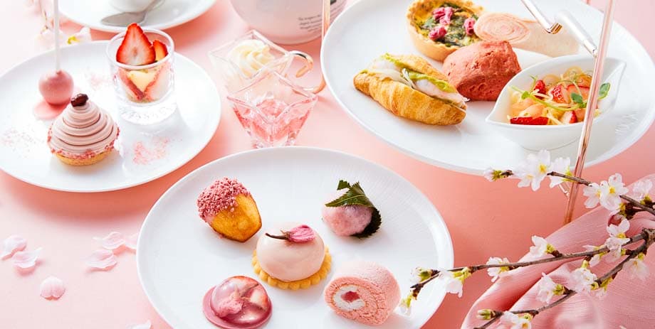桜と苺のアフタヌーンティーセット Strawberry and Cherryblossom Afternoon Tea Set