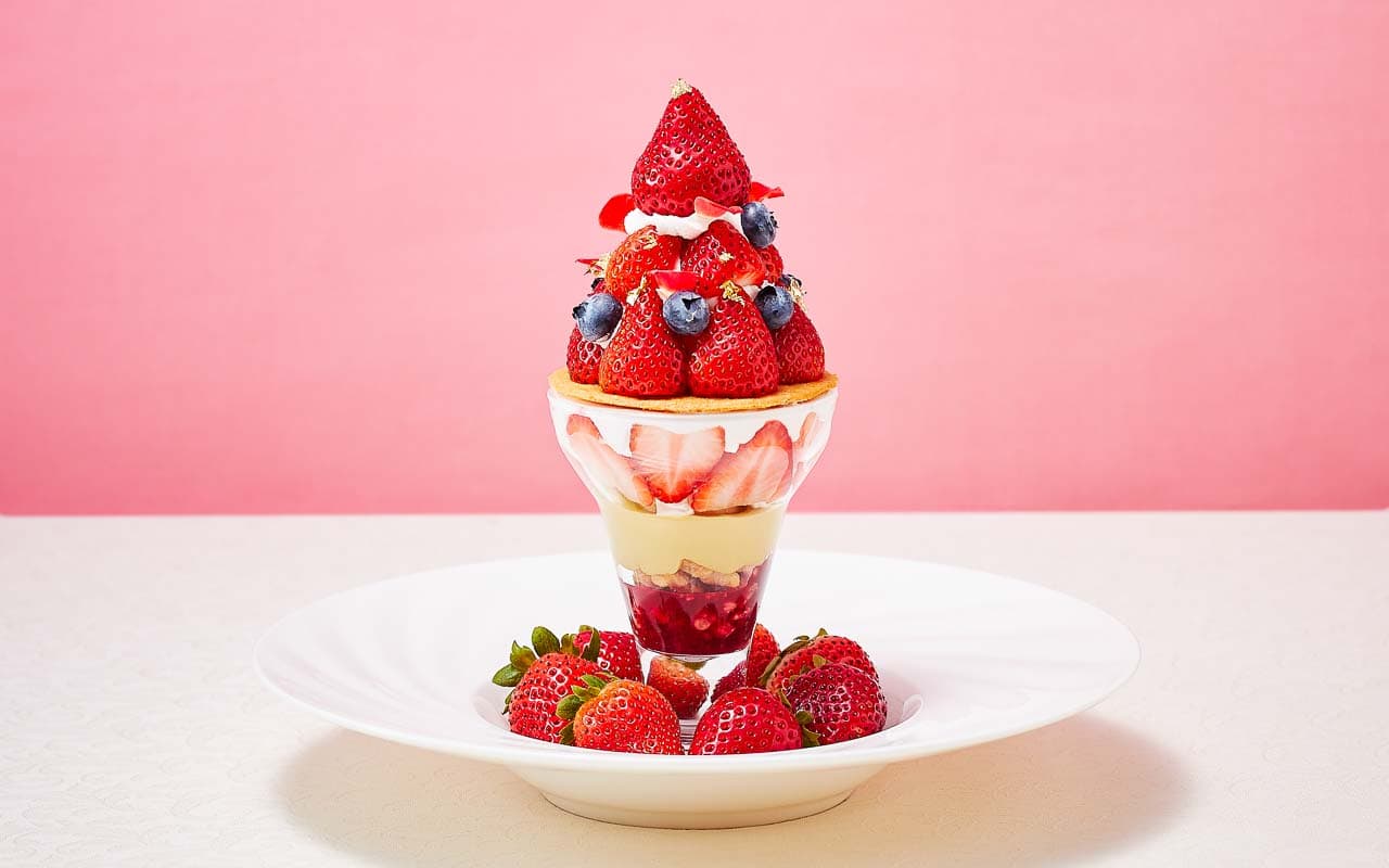 苺パフェ / The Strawberry Parfait