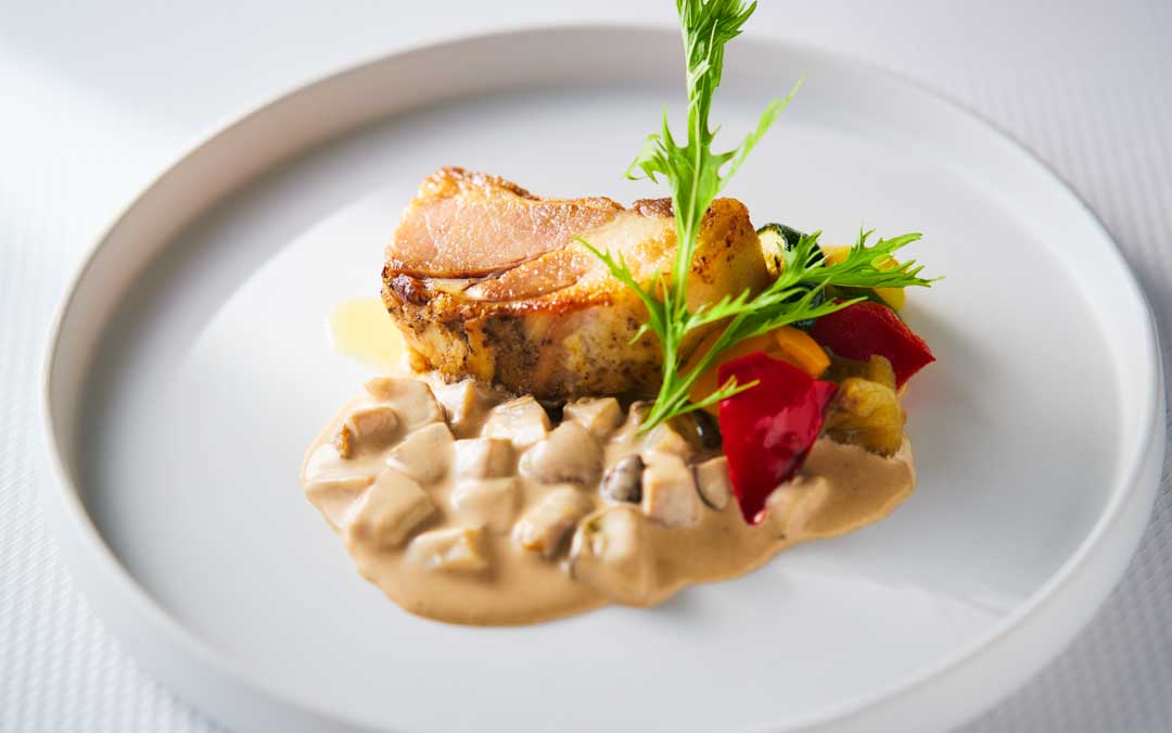 神戸プレミアムポーク低温調理 ポルチーニクリームソース