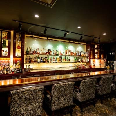 夜間飛行内観 バーカウンター