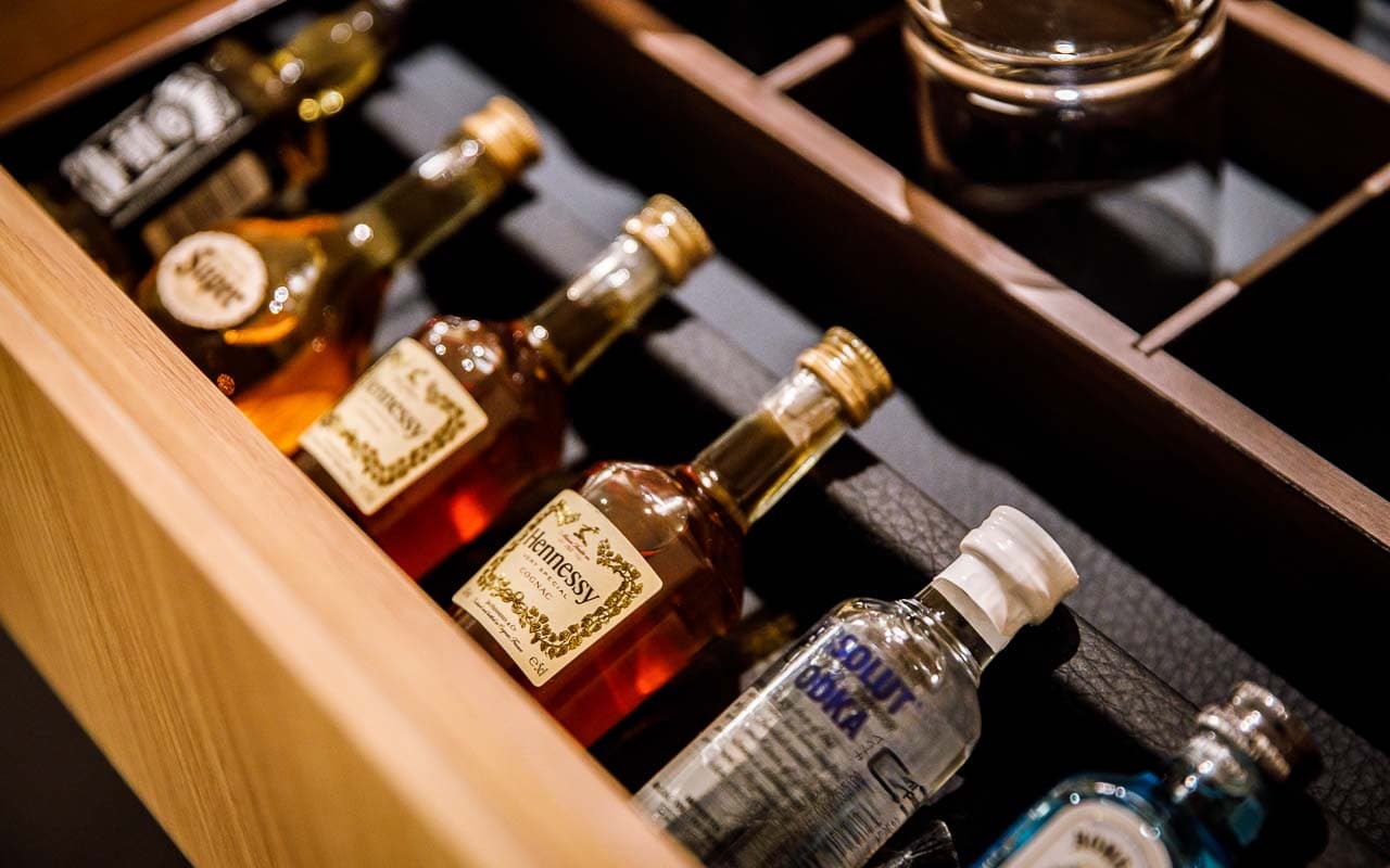 ウイスキー・ブランデー ミニチュアボトル