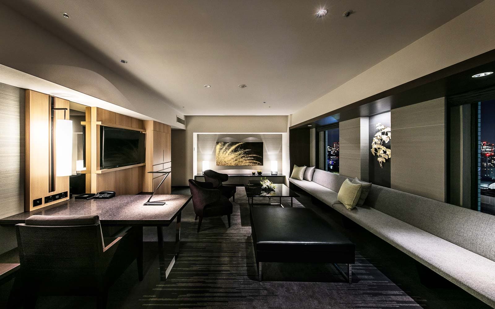 ニッコーエグゼクティブスイート 夜のリビングルーム / Nikko Executive Suite Living Room at night