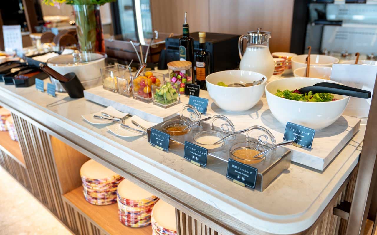 1日3回のフードプレゼンテーション