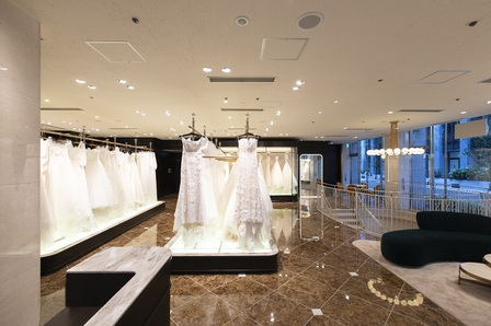 ホテル　結婚式　衣装