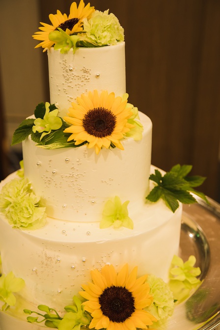 ケーキ装花、ウエディングケーキ、ウェディングケーキ装花
