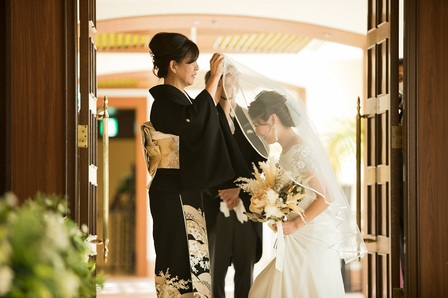 大阪　結婚式　バージンロード　長いバージンロード