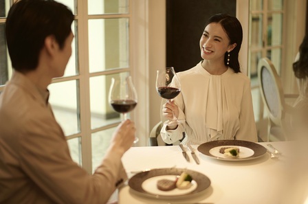 ブライダルフェア　ウエディングフェア　結婚式　見学　無料試食