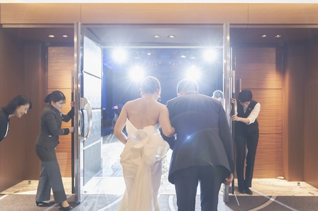 ホテル　結婚式　衣装