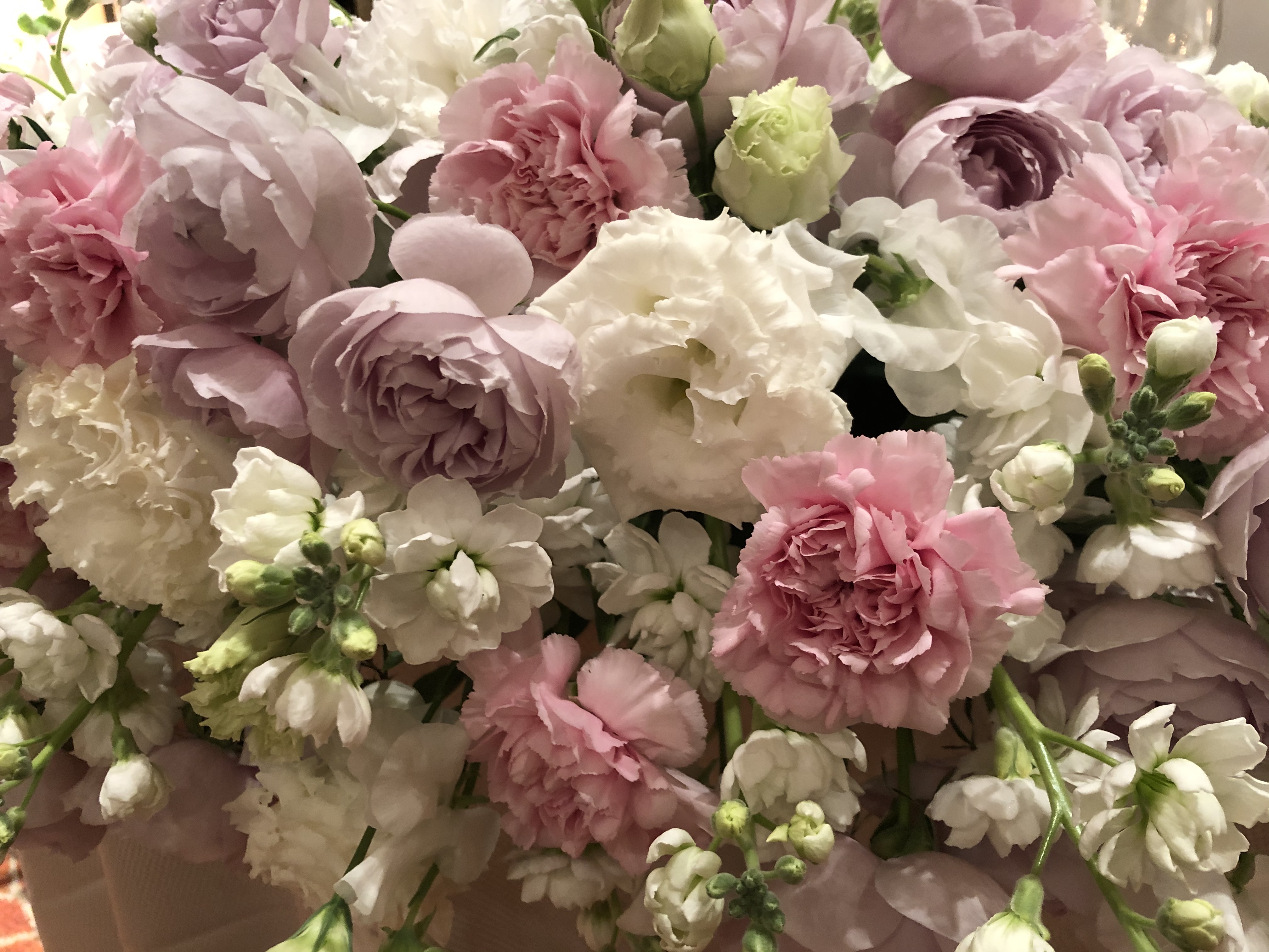 結婚式でよく使われる 花 の種類 プランナーブログ 大阪のホテルウエディング 結婚式 ホテル日航大阪 Hotel Nikko Osaka 公式サイト